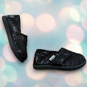 TOMS Baby Girl’s Black Glitter Sparkly Slip On Shoes Size 5